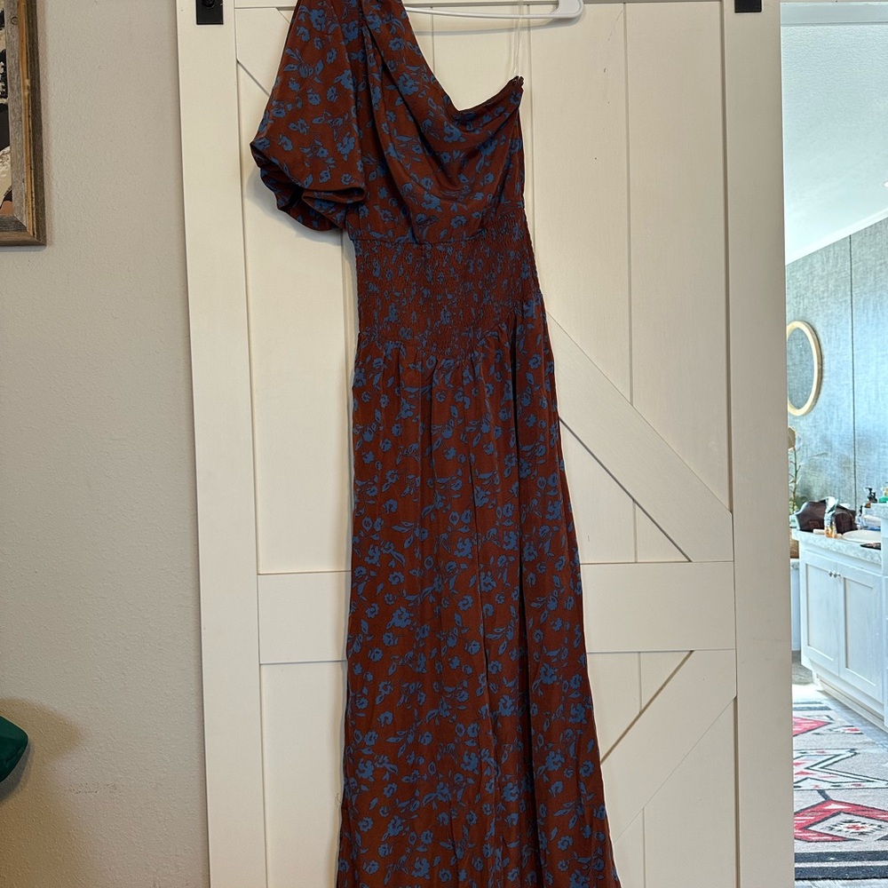 Entro One-Shoulder Dress in Brown and Blue Floral